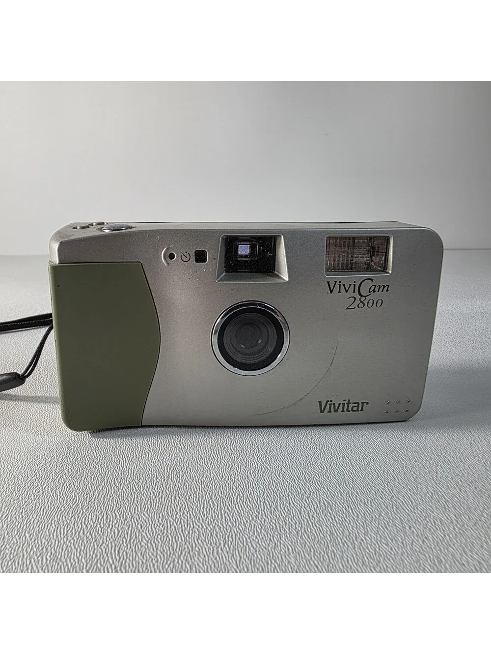 Vivitar ViviCam 2800 Vintage CCD Digital Camera - Tested Working w/ CF Card